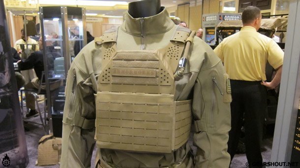 Scalable-High-Tech-Low-Profile-Tactical-Armor-Plate-Carrier-photo-1