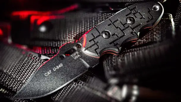 C.A.T. 200 и C.A.T. 203 - ножи с фиксированным клинком от TOPS Knives CAT-200-Cryptic-Cyber-Scales-photo-1
