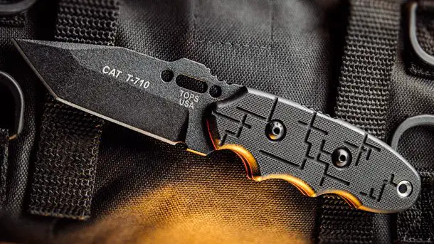 C.A.T. 200 и C.A.T. 203 - ножи с фиксированным клинком от TOPS Knives CAT-200-Cryptic-Cyber-Scales-photo-2