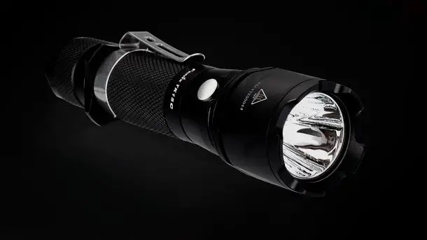 Fenix TK15C - новый карманный фонарь с тремя светодиодами Fenix-TK15C-photo-2