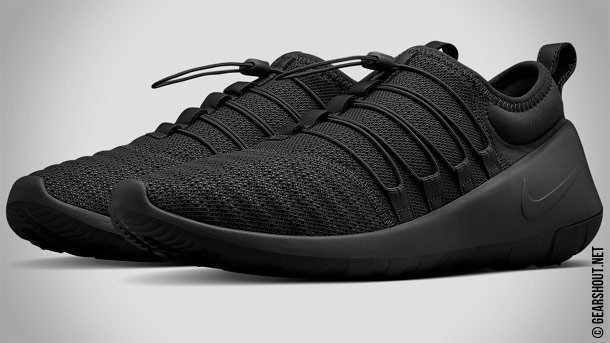 NikeLab выпустила новые оригинальные спортивные кроссовки NikeLab Payaa