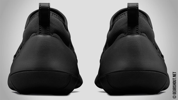 NikeLab выпустила новые оригинальные спортивные кроссовки NikeLab Payaa NikeLab-Payaa-photo-4