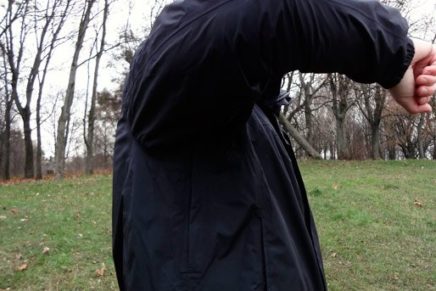 Обзор лёгкой, компактной и водостойкой хардшелл куртки Marmot PreCip Jacket