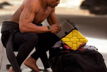 Защитные чехлы Extreme Sleeve для ноутбуков и планшетов из PORON XRD