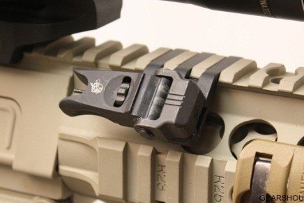 Прицельные приспособления 45° Offset Rail Mounted Micro Folding Sights от Knight’s Armament Company c1-436x291