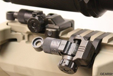 Прицельные приспособления 45° Offset Rail Mounted Micro Folding Sights от Knight’s Armament Company d1-436x291
