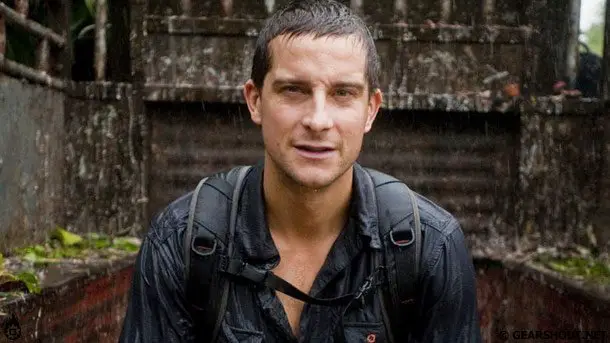 http://www.gearshout.net/wp-content/uploads/2012/01/Bear-Grylls-photo1.jpg