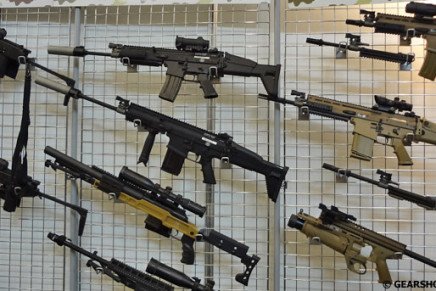 Фотоотчет  oruzhie-i-bezopasnost-2012-photo-12-436x291