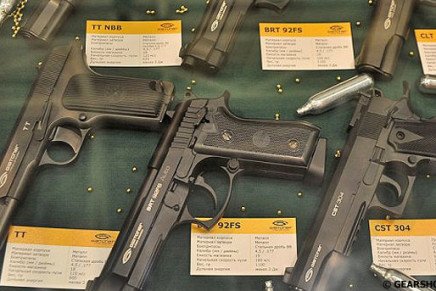 Фотоотчет  oruzhie-i-bezopasnost-2012-photo-17-436x291