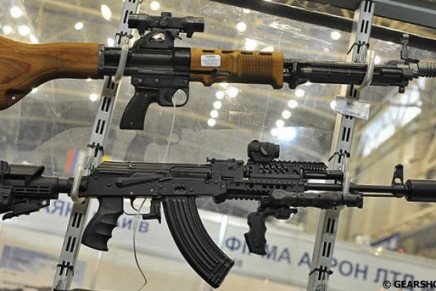 Фотоотчет  oruzhie-i-bezopasnost-2012-photo-7-436x291