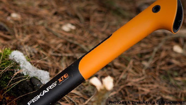 Fiskars-X7-Hatchet-photo-5