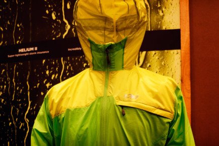 Helium Hybrid Jacket - лёгкая спортивная ветровка от Outdoor Research