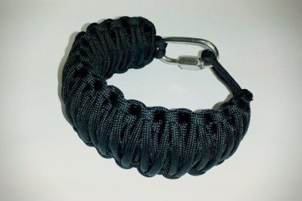 Браслет для выживания The Alpha Strap