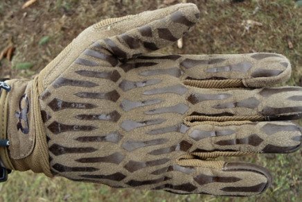 Обзор стрелковых перчаток Outdoor Research Ironsight Gloves Outdoor-Research-Ironsight-Gloves-photo-4-436x291