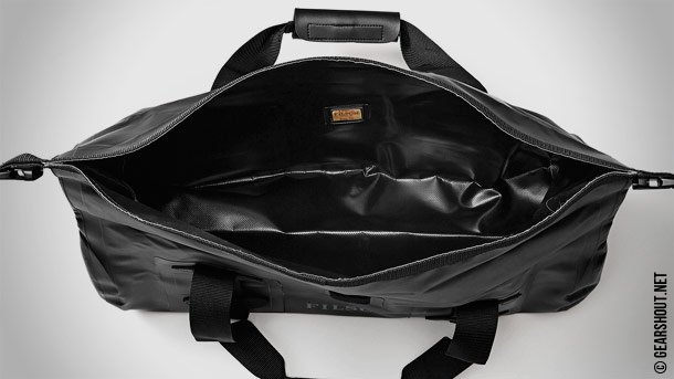 Filson-Dry-Duffle-photo-3