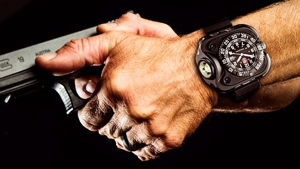 SureFire 2211 Luminox WristLight - светодиодный фонарь с часами SureFire-2211-Luminox-WristLight-photo-1