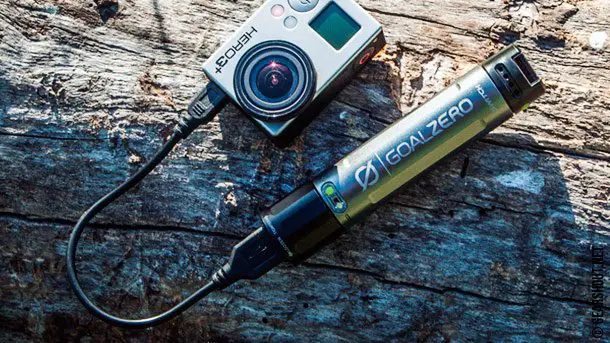 Switch 10 и Venture 30 - новые портативные зарядные устройства от Goal Zero Switch-10-Multi-Tool-Kit-photo-1
