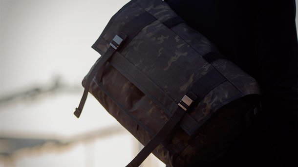 Mission-Workshop-Black-Camo-Messenger-Bags-photo-2