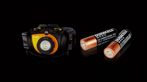 Fenix представил обновлённую версию налобного фонаря HL30 Fenix-HL30-photo-4