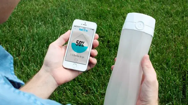 HidrateMe-Smart-Water-Bottle-photo-1