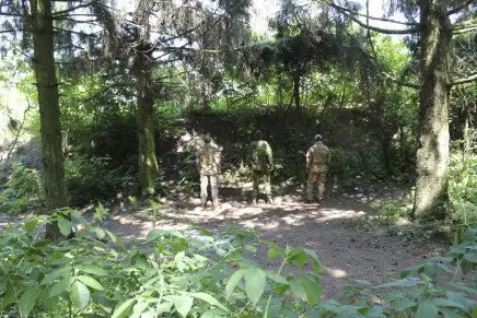 Сравнительный тест камуфляжей MultiCam (MultiCam, MultiCam Arid, MultiCam Tropic) camo-test-multicam-2015-forest-hill-photo-3-436x291