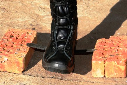 Bila-Zbroja-Knife-Smerk-photo-23-436x291