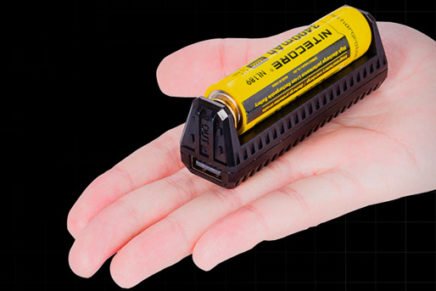 Nitecore F1 FlexBank - зарядное устройство и внешний аккумулятор Nitecore-F1-FlexBank-2016-photo-2-436x291