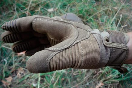 Первый взгляд на военно-тактические перчатки Mechanix M-Pact 3 Ultra Knuckle Protection Mechanix-M-Pact-3-Ultra-Knuckle-Protection-Review-2016-photo-5-436x291