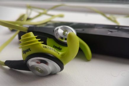Ознакомительный обзор спортивных наушников Monster iSport Intensity Monster-iSport-Intensity-Headphones-Review-2016-photo-13-436x291
