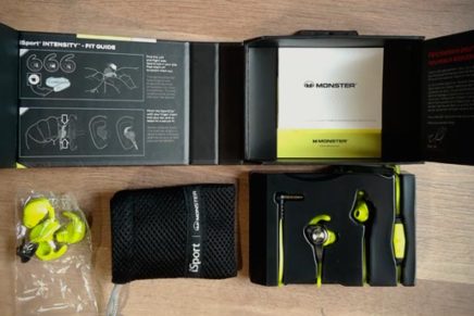 Ознакомительный обзор спортивных наушников Monster iSport Intensity Monster-iSport-Intensity-Headphones-Review-2016-photo-4-436x291