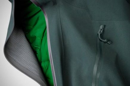 Arc’teryx расширила горную коллекцию новой хардшелл курткой Beta SV Jacket Arcteryx-Beta-SV-Jacket-2016-photo-5-436x291