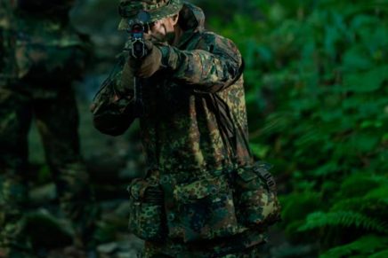 UF PRO анонсировала новую военно-полевую парку Striker Stealth Smock