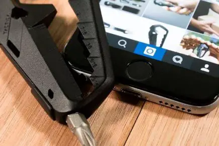 На Kickstarter появился новый оригинальный карманный мультитул Tactica Talon Tactica-Talon-Tool-2016-photo-3-436x291