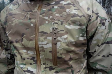 Первый взгляд на военно-тактическую хардшелл куртку Beyond Clothing A6 Rain Jacket Beyond-Clothing-A6-Axios-Rain-Jacket-Review-2016-photo-10-436x291