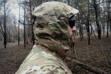 Первый взгляд на военно-тактическую хардшелл куртку Beyond Clothing A6 Rain Jacket Beyond-Clothing-A6-Axios-Rain-Jacket-Review-2016-photo-11-436x291