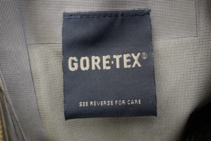 Первый взгляд на военно-тактическую хардшелл куртку Beyond Clothing A6 Rain Jacket Beyond-Clothing-A6-Axios-Rain-Jacket-Review-2016-photo-17-436x291