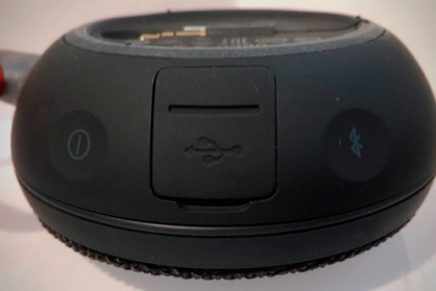 Детальный ознакомительный обзор защищенной аудиоколонки JBL Clip 2 JBL-Clip-2-Review-2016-photo-10-436x291