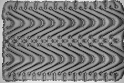 Klymit отправила в продажу два новых надувных коврика - Double V и Hammock V Klymit-Double-V-Pad-2016-photo-4-436x291