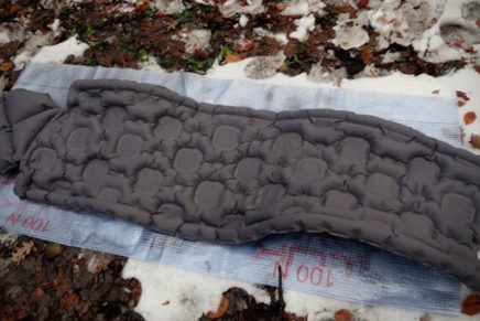 Первый взгляд на лёгкий и компактный надувной каремат Klymit Inertia O Zone Camo Klymit-Inertia-O-Zone-Sleeping-Pad-Review-2016-photo-4-436x291