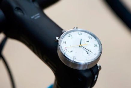 MOSKITO - аналоговые часы с велокомпьютером, хронографом и смарт-функциями MOSKITO-Watch-2017-photo-5-436x291