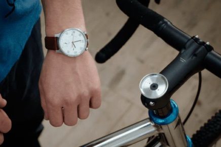 MOSKITO - аналоговые часы с велокомпьютером, хронографом и смарт-функциями MOSKITO-Watch-2017-photo-6-436x291