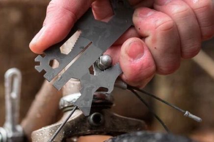 Cyclist Card System - компактный и легкий веломультитул от Cha-O-Ha Design Co. Cyclist-Card-System-2017-photo-4-436x291