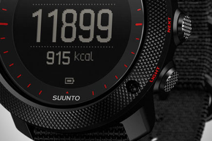 Traverse Alpha Black Red и Core Black Red - новые тактическое оформление популярных часов Suunto-Traverse-Alpha-Black-Red-2017-photo-5-436x291