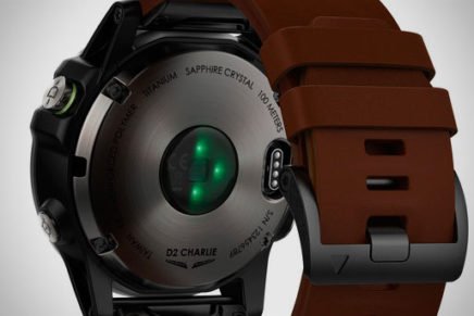 Garmin D2 Charlie - многофункциональные авиаторы нового поколения уже в продаже Garmin-D2-Charlie-Aviator-Watch-2017-photo-4-436x291