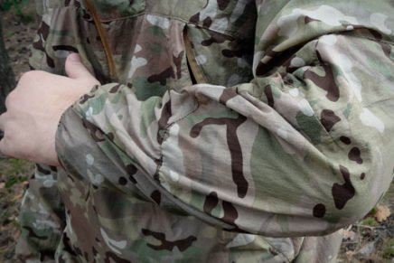 Предварительный обзор компактной и лёгкой ветровки Helikon-Tex Windrunner Windshirt Helikon-Tex-Windrunner-Lightweight-Windshirt-Review-2017-photo-12-436x291