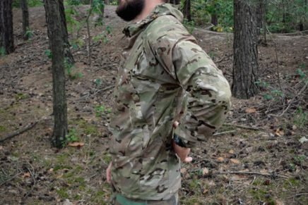 Предварительный обзор компактной и лёгкой ветровки Helikon-Tex Windrunner Windshirt Helikon-Tex-Windrunner-Lightweight-Windshirt-Review-2017-photo-4-436x291