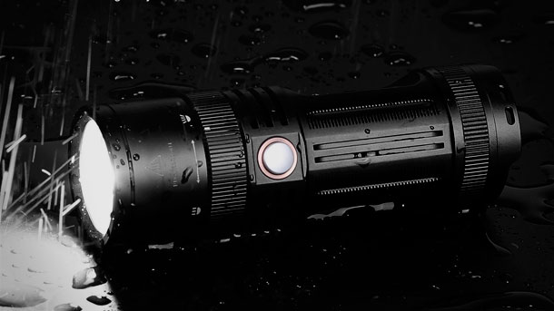 Fenix Lighting отправила в продажу новый утилитарный фонарь Fenix FD45 Fenix-FD45-Flashlight-2017-photo-4
