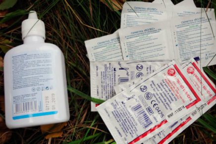 Что обычно находится в моей основной персональной аптечке для пешего туризма First-Aid-Outdoor-Kit-Review-2017-photo-10-436x291