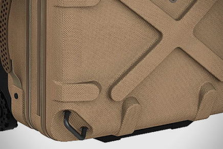 Hazard-4-Airstrike-Hardshell-Tech-Airline-Roller-2017-photo-2-436x291