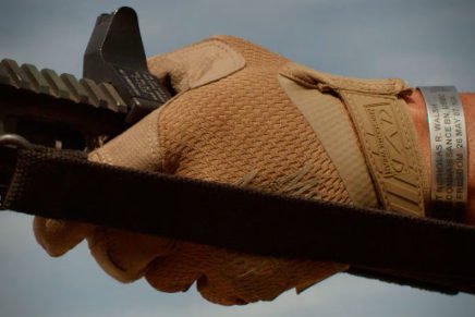 Mechanix Wear выпустила модель стрелковых перчаток Specialty 0.5mm Shooting Gloves Mechanix-Specialty-0-5mm-Shooting-Gloves-2017-photo-2-436x291